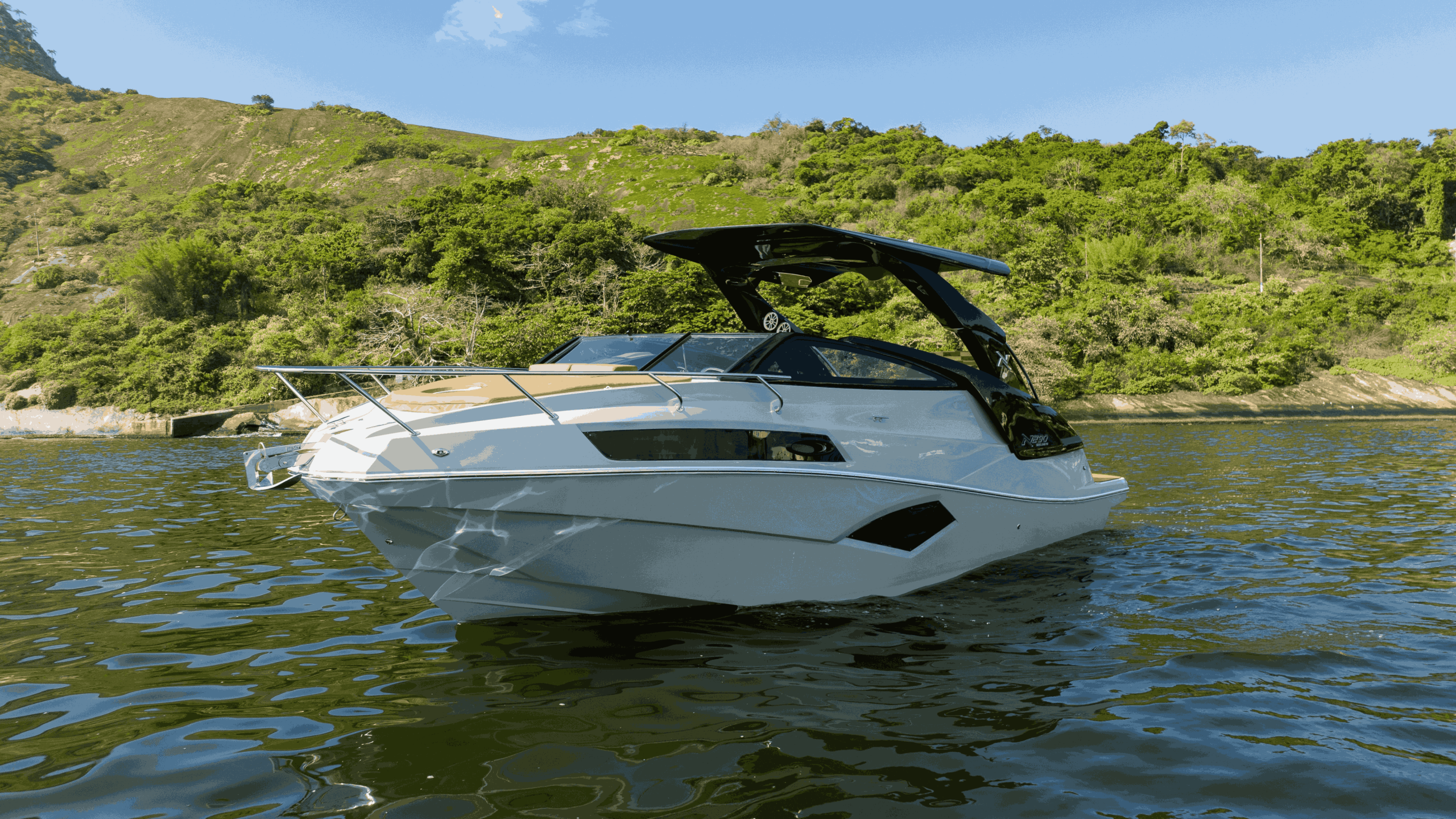 Lancha NX 290 Exclusive Edition | Design, conforto e aventura