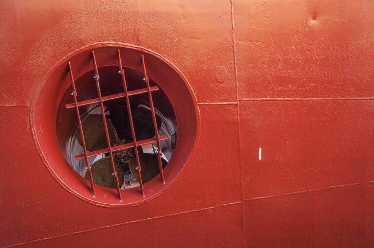 Bow Thruster: Manobrabilidade Aprimorada para Embarcações