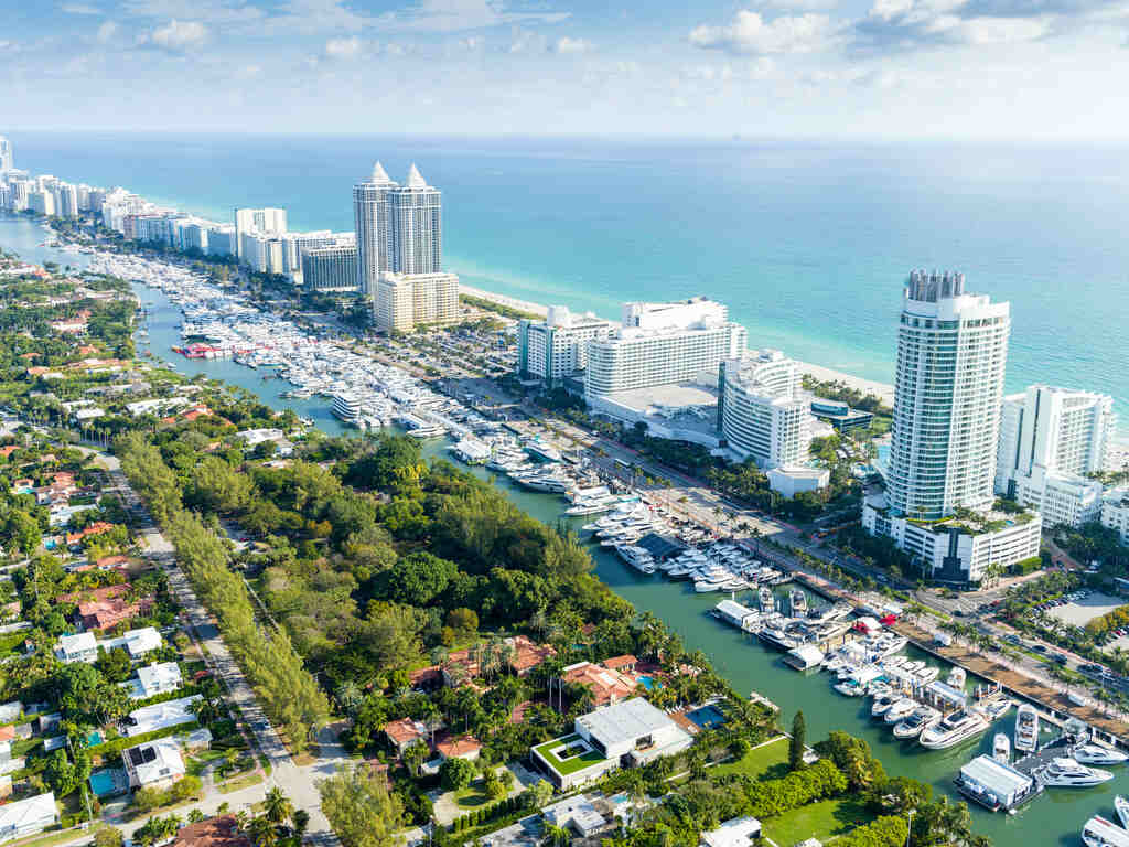 Miami vista de cima, lugar onde acontece o Miami Boat Show